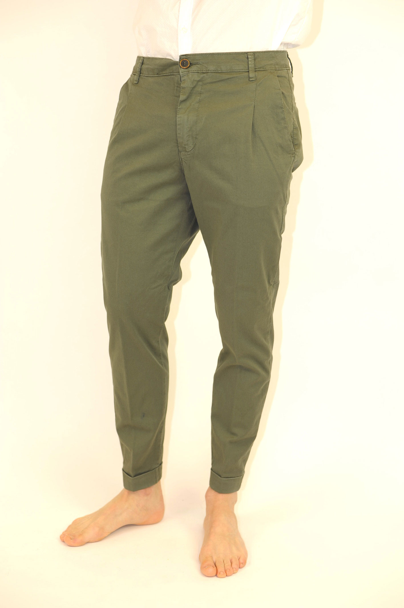 abbigliamento sportivo ad alte prestazioni scarpe originali comprare in vendita Pantalone chino con risvolto di No Name - Pantaloni Donna | Uplà abbigliamento sportivo ad alte prestazioni scarpe originali comprare in vendita Pantalone chino con risvolto di No Name - Pantaloni Donna | Uplà
