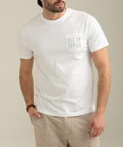 T-SHIRT CON TASCHINO