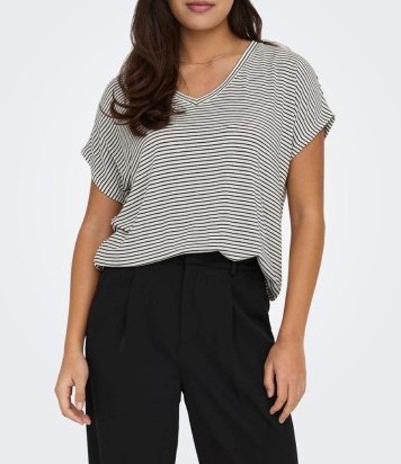 T-SHIRT SCOLLO A V